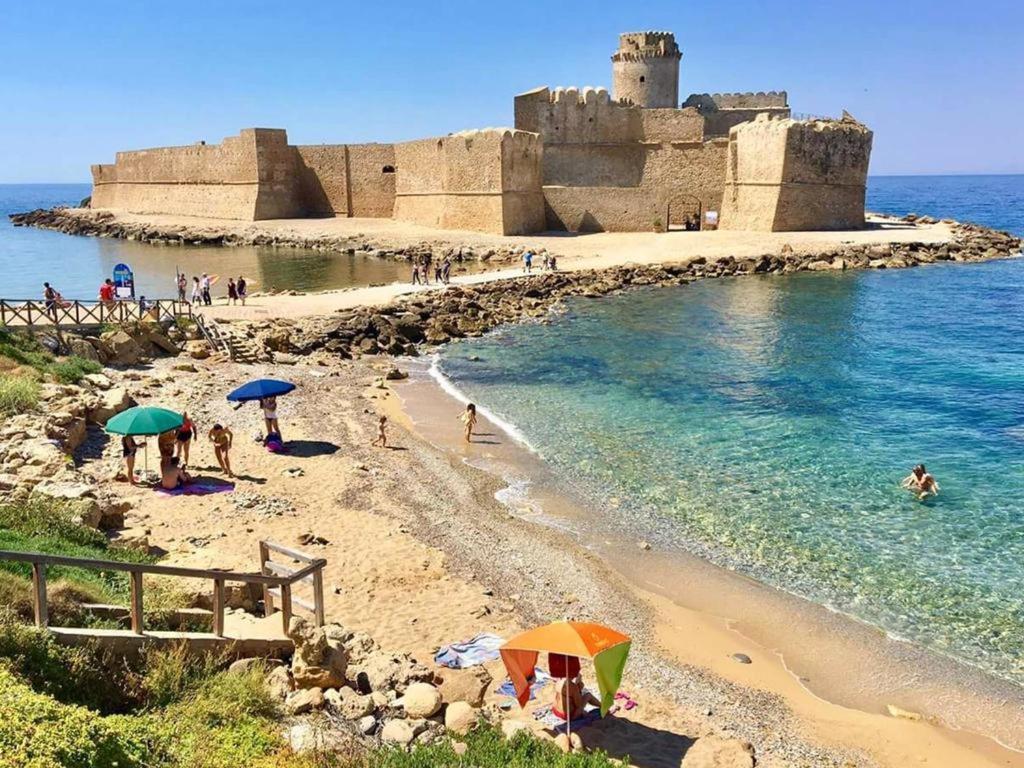 Appartamento Le Castella Le Castella  Bagian luar foto